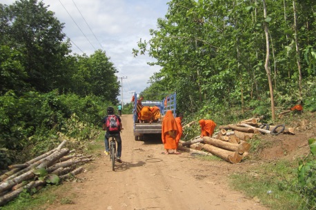 LAOS BIKE AND HIKE 2 DAYS / 1 NIGHT