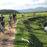 ESCAPE TO VILLAGES FROM BUSTLING HANOI BY BIKE